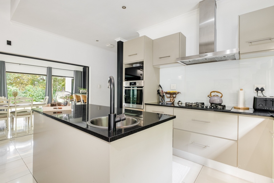 4 Bedroom Property for Sale in Cedar Creek Gauteng