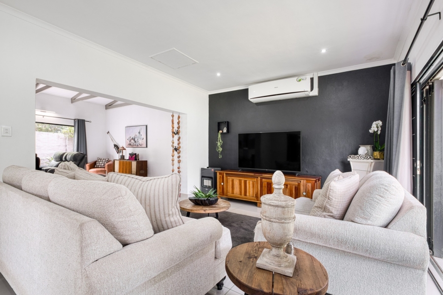 4 Bedroom Property for Sale in Cedar Creek Gauteng