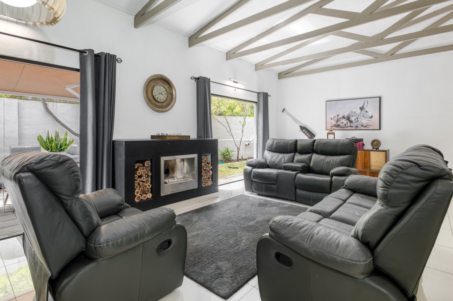 4 Bedroom Property for Sale in Cedar Creek Gauteng