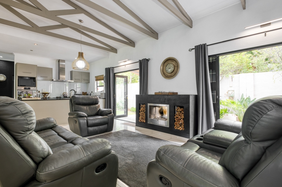 4 Bedroom Property for Sale in Cedar Creek Gauteng