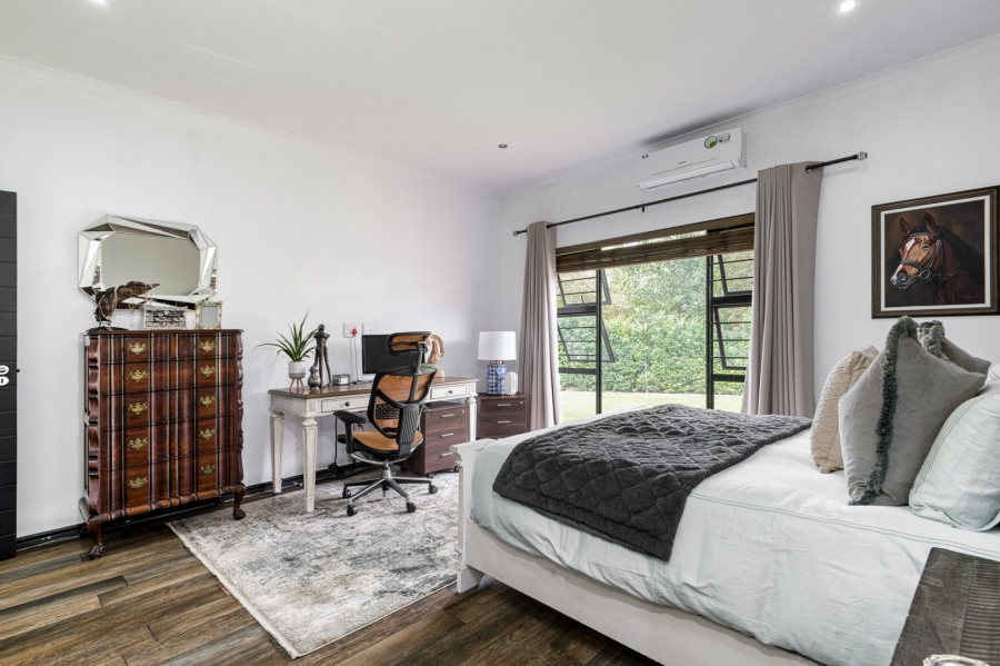 4 Bedroom Property for Sale in Cedar Creek Gauteng