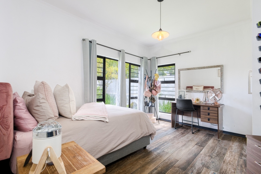 4 Bedroom Property for Sale in Cedar Creek Gauteng