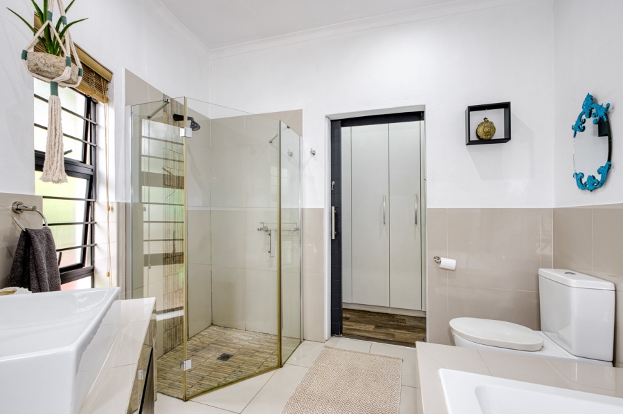 4 Bedroom Property for Sale in Cedar Creek Gauteng