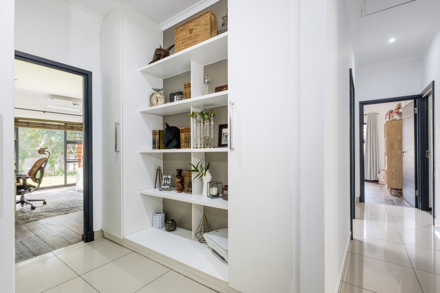 4 Bedroom Property for Sale in Cedar Creek Gauteng