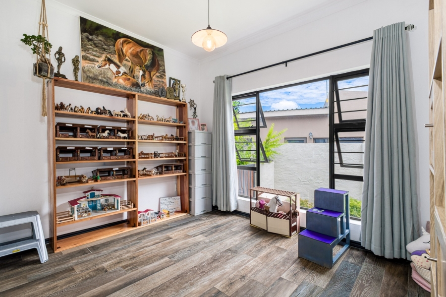 4 Bedroom Property for Sale in Cedar Creek Gauteng