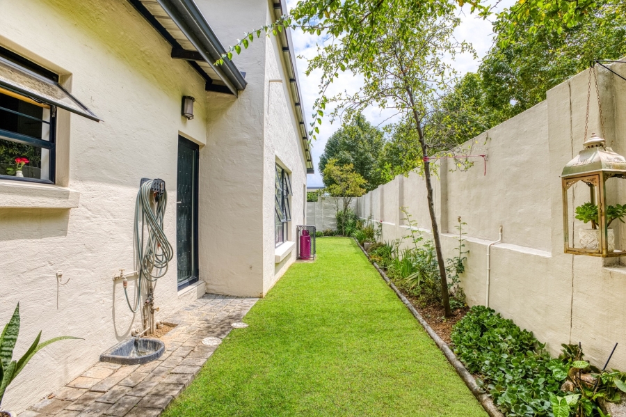 4 Bedroom Property for Sale in Cedar Creek Gauteng