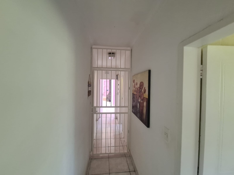 To Let 4 Bedroom Property for Rent in Van Riebeeck Park Gauteng