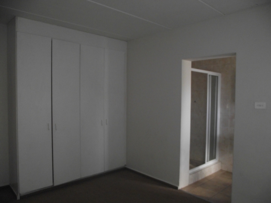 2 Bedroom Property for Sale in Birchleigh Gauteng