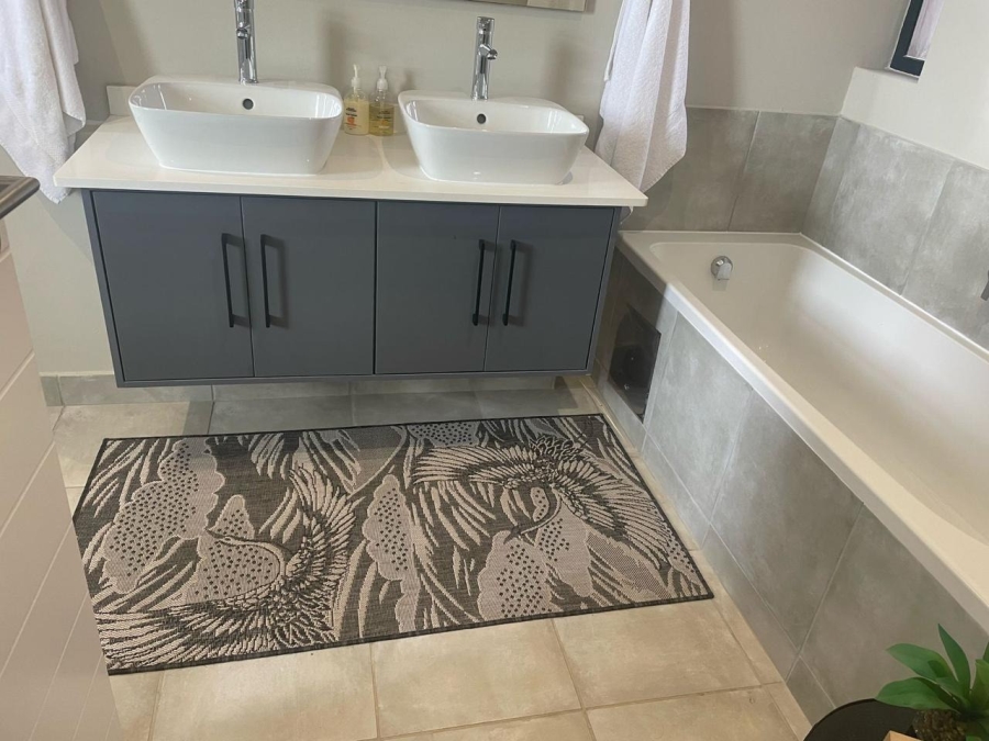 3 Bedroom Property for Sale in Sinoville Gauteng