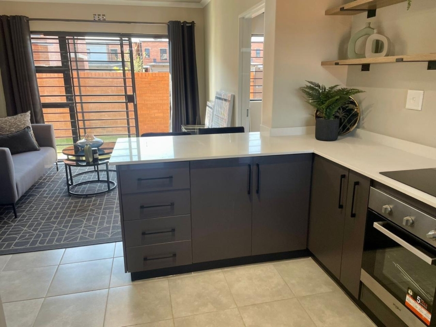 2 Bedroom Property for Sale in Sinoville Gauteng