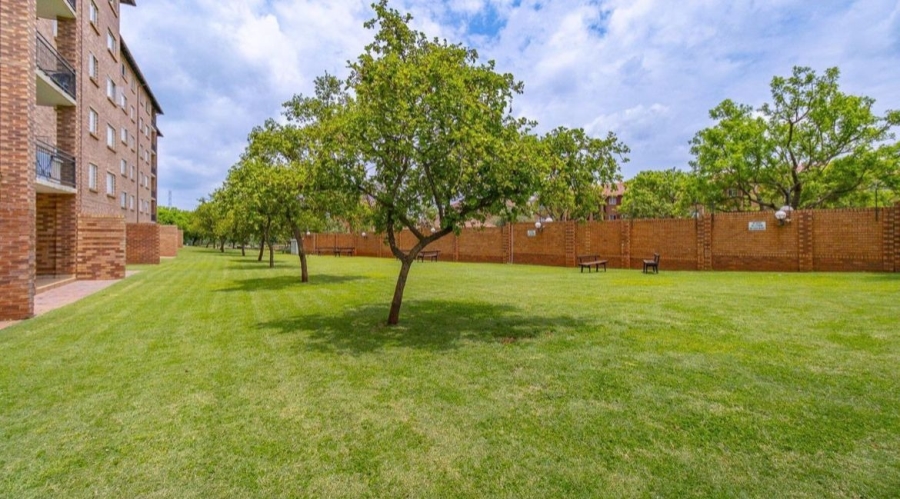 1 Bedroom Property for Sale in Annlin-wes Gauteng