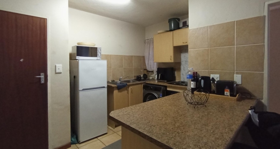 1 Bedroom Property for Sale in Annlin-wes Gauteng