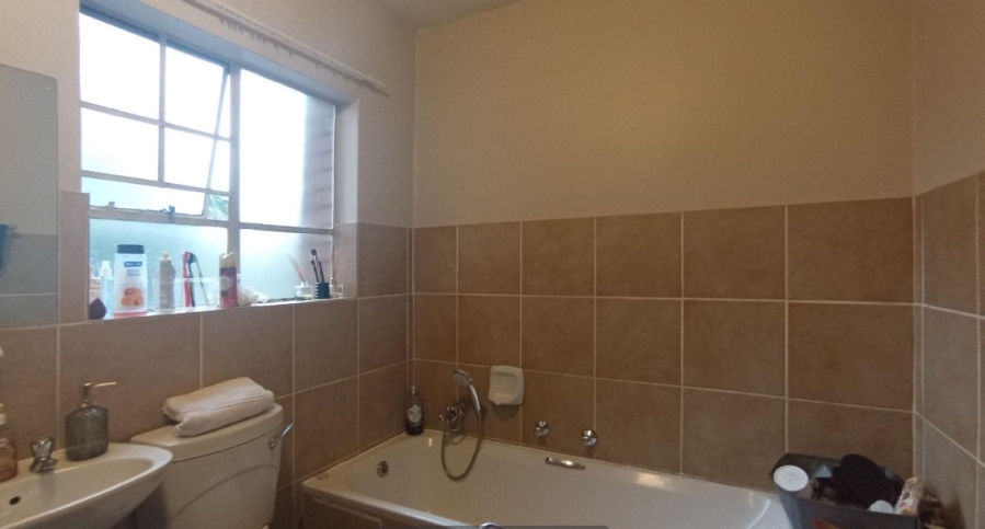 1 Bedroom Property for Sale in Annlin-wes Gauteng