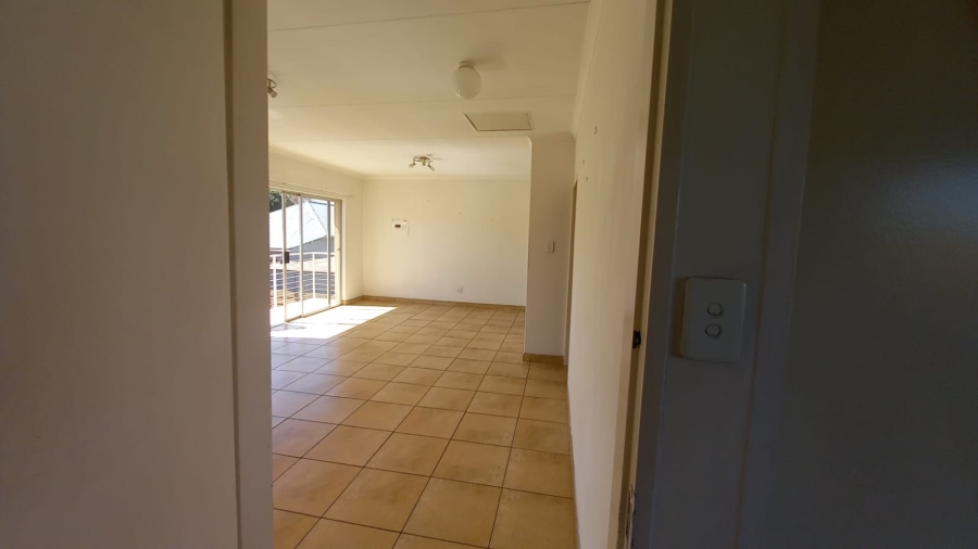 To Let 2 Bedroom Property for Rent in Northmead Gauteng