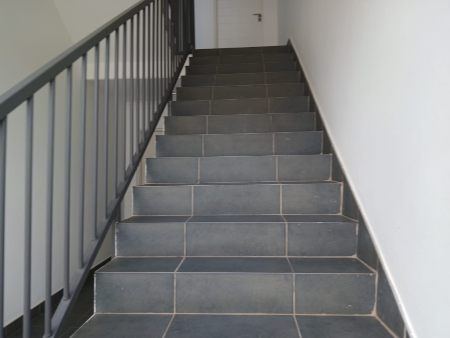 2 Bedroom Property for Sale in Greenstone Gate Gauteng