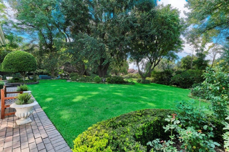 7 Bedroom Property for Sale in Bryanston Gauteng