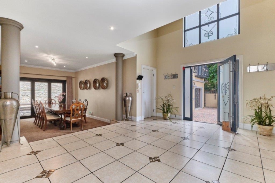 5 Bedroom Property for Sale in Bryanston Gauteng