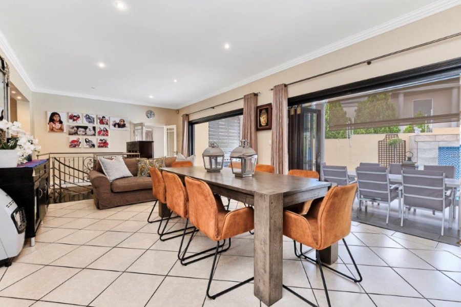 5 Bedroom Property for Sale in Bryanston Gauteng