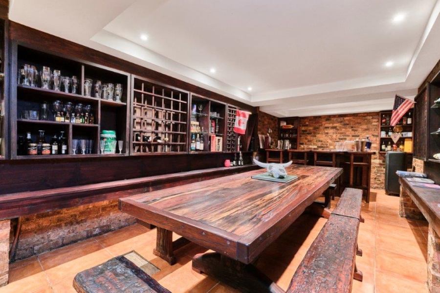 5 Bedroom Property for Sale in Bryanston Gauteng