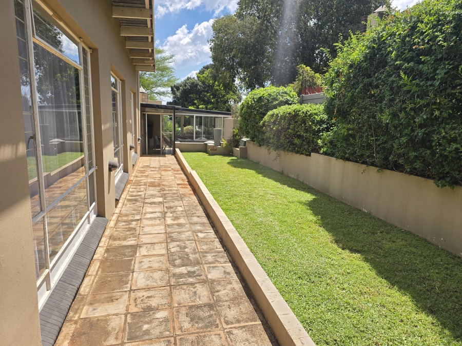 4 Bedroom Property for Sale in Waterkloof Ridge Gauteng