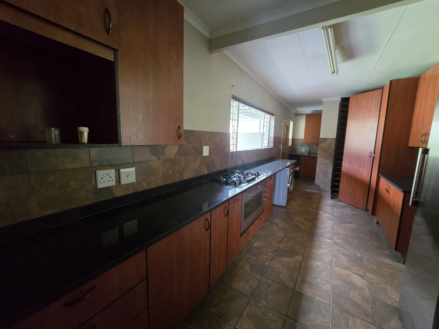 4 Bedroom Property for Sale in Waterkloof Ridge Gauteng