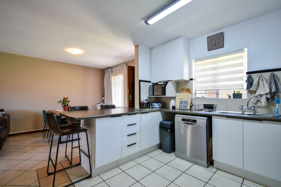 2 Bedroom Property for Sale in Moreleta Park Gauteng