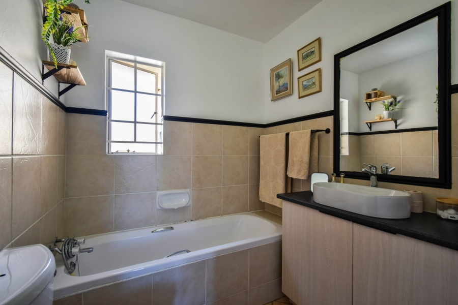 2 Bedroom Property for Sale in Moreleta Park Gauteng