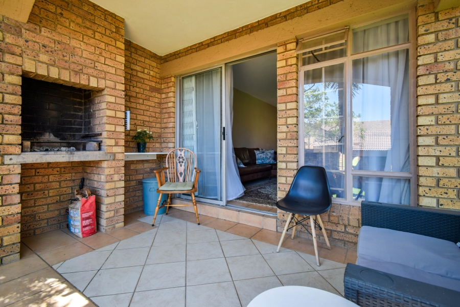 2 Bedroom Property for Sale in Moreleta Park Gauteng