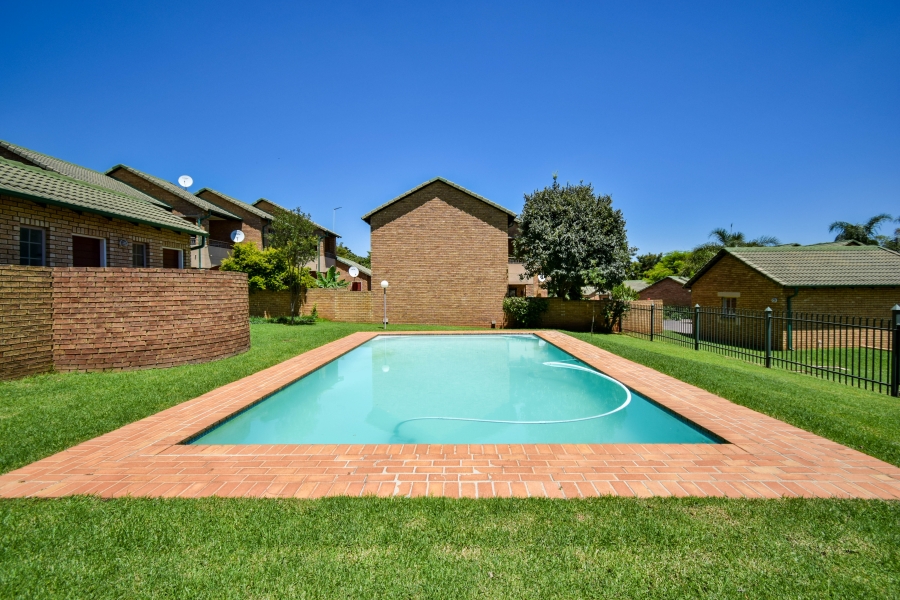 2 Bedroom Property for Sale in Moreleta Park Gauteng