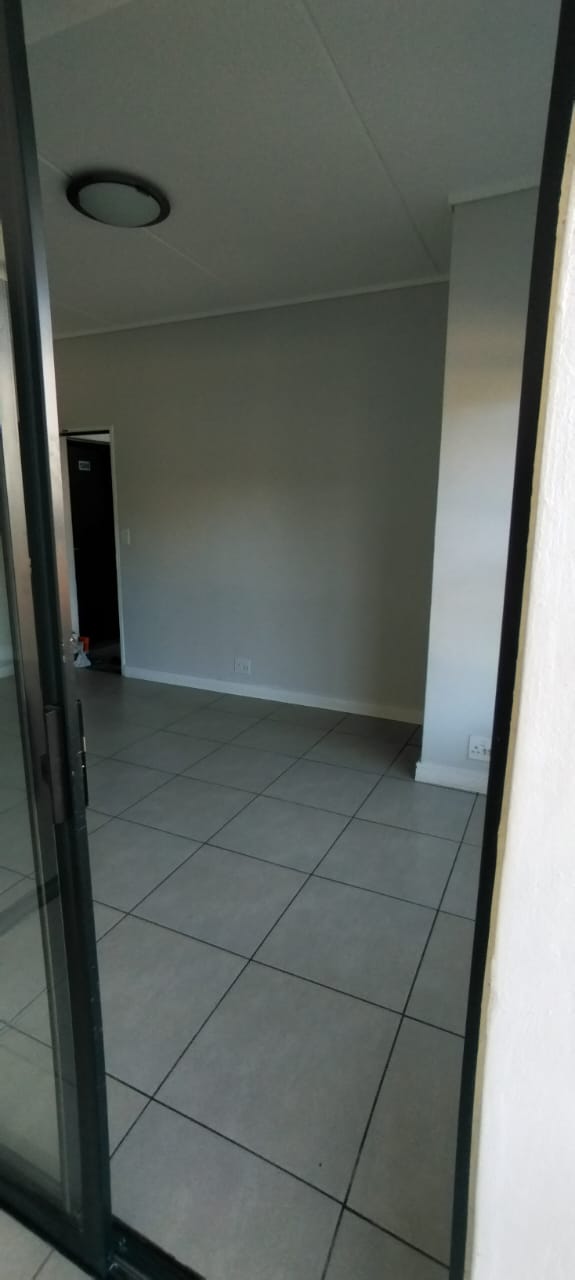 To Let 1 Bedroom Property for Rent in Linbro Park Gauteng