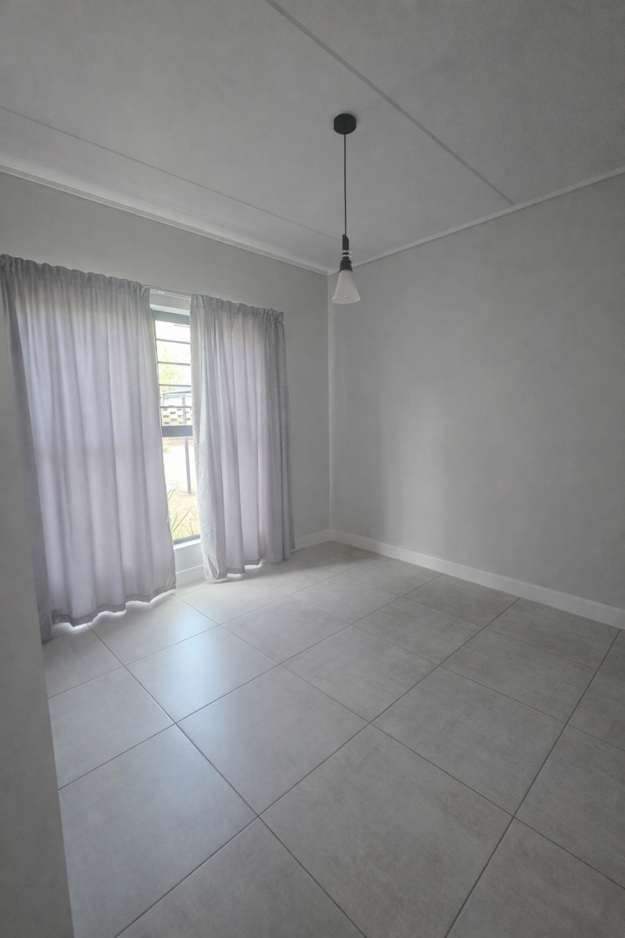 To Let 3 Bedroom Property for Rent in Waterfall Gauteng