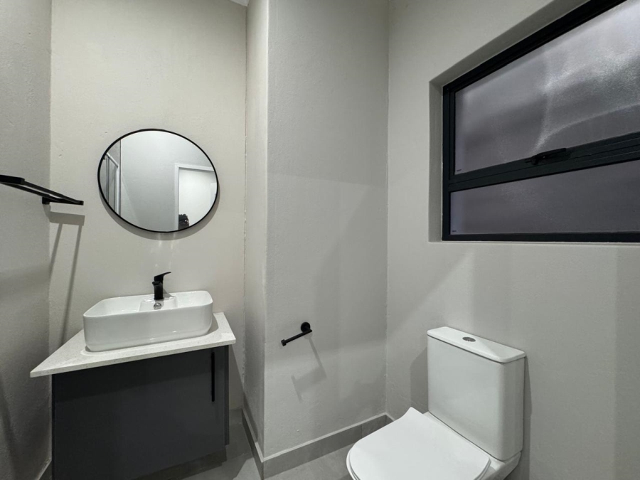 To Let 2 Bedroom Property for Rent in Bryanston Gauteng