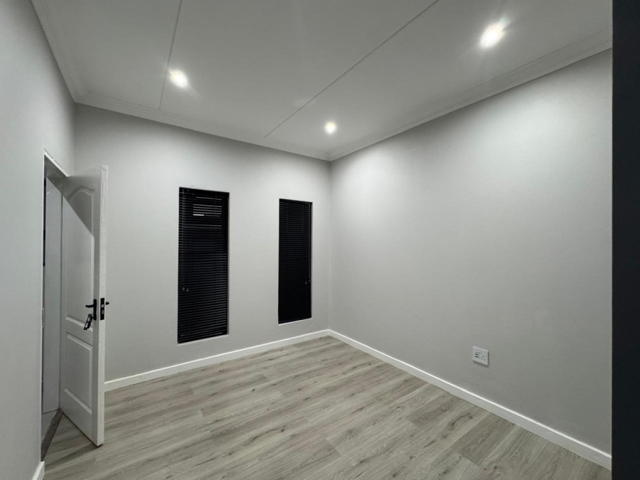 To Let 2 Bedroom Property for Rent in Bryanston Gauteng