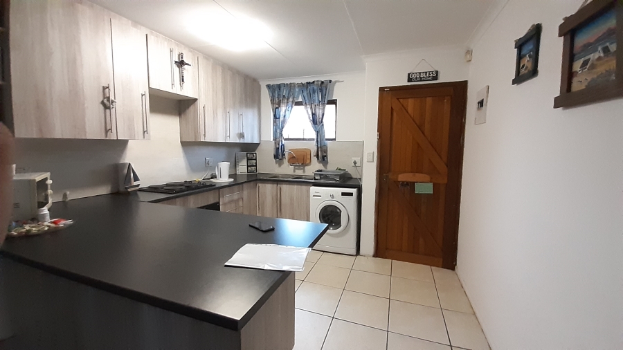 To Let 2 Bedroom Property for Rent in Meyersdal Gauteng