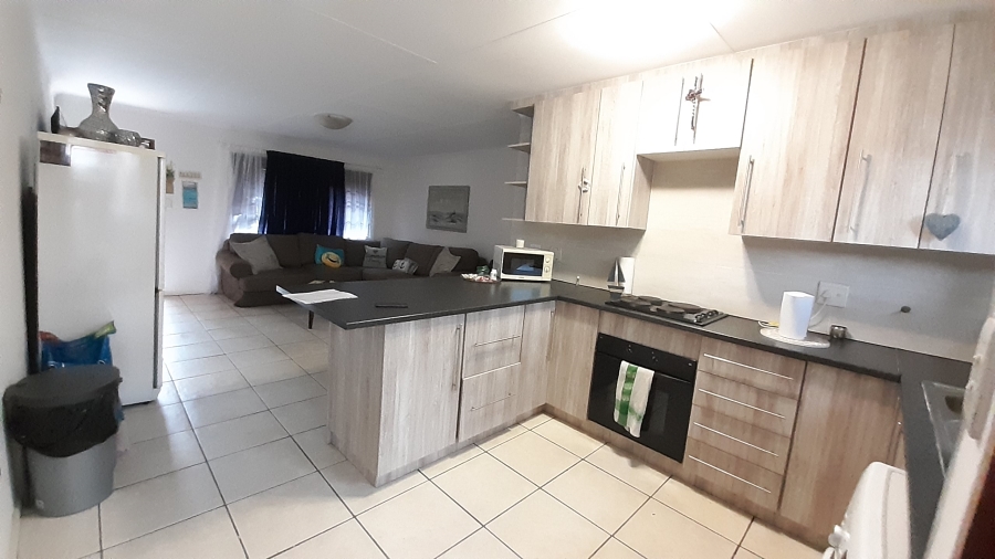 To Let 2 Bedroom Property for Rent in Meyersdal Gauteng