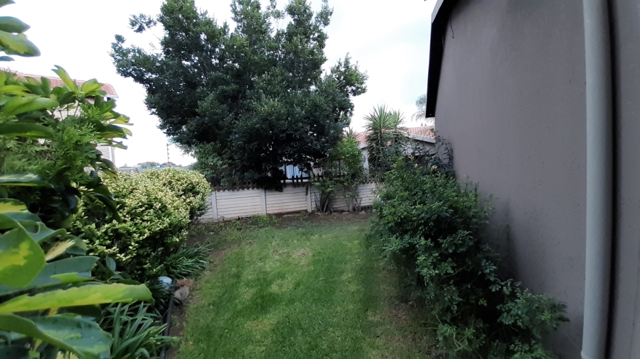 To Let 2 Bedroom Property for Rent in Meyersdal Gauteng