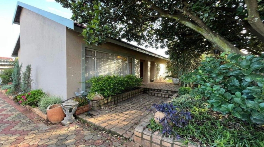 4 Bedroom Property for Sale in Vanderbijlpark SE 4 Gauteng