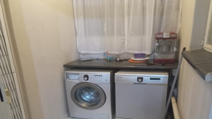 3 Bedroom Property for Sale in Sonland Park Gauteng