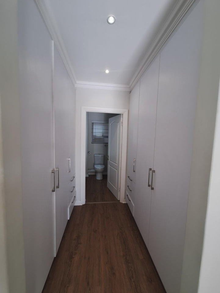 2 Bedroom Property for Sale in Greenstone Hill Gauteng