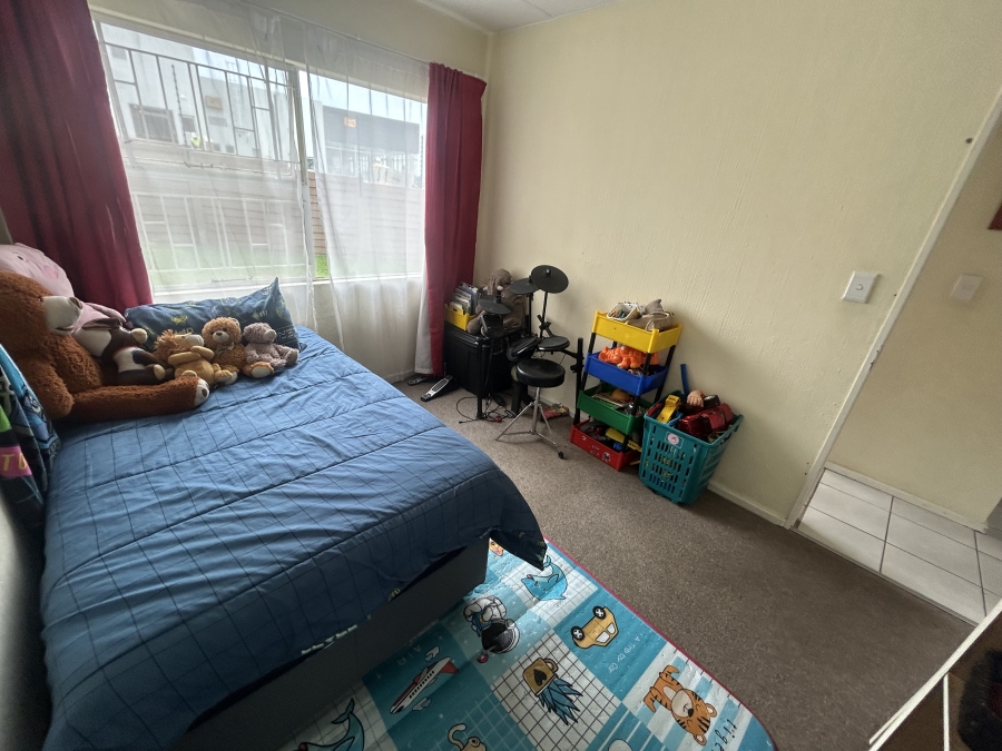 To Let 2 Bedroom Property for Rent in Vorna Valley Gauteng