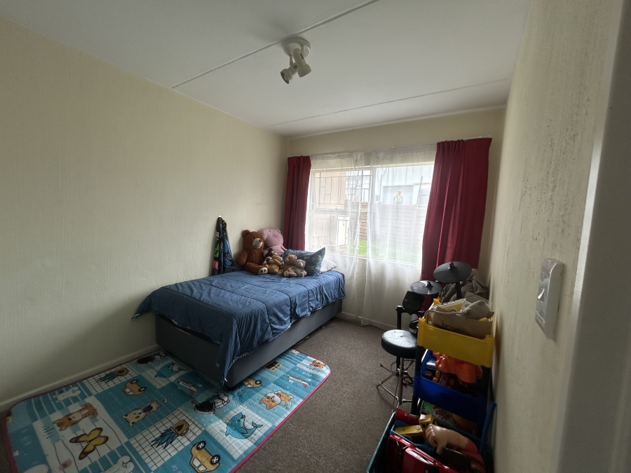 To Let 2 Bedroom Property for Rent in Vorna Valley Gauteng