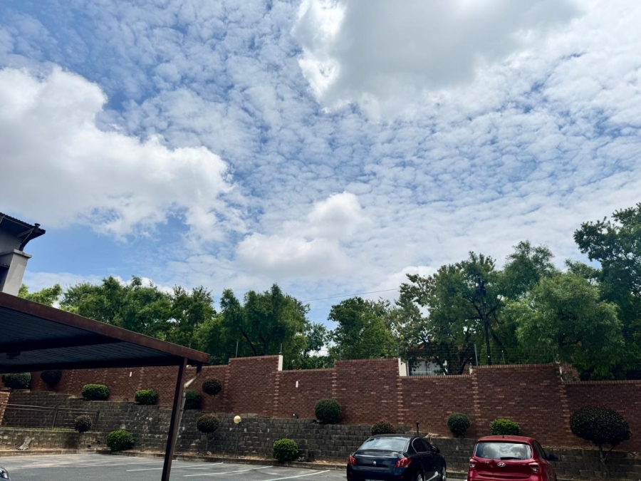 2 Bedroom Property for Sale in Hoogland Gauteng