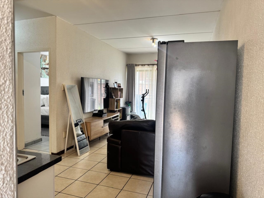 2 Bedroom Property for Sale in Hoogland Gauteng