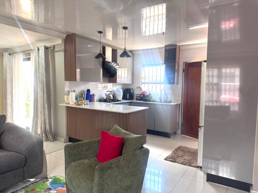 4 Bedroom Property for Sale in Klippoortje Gauteng