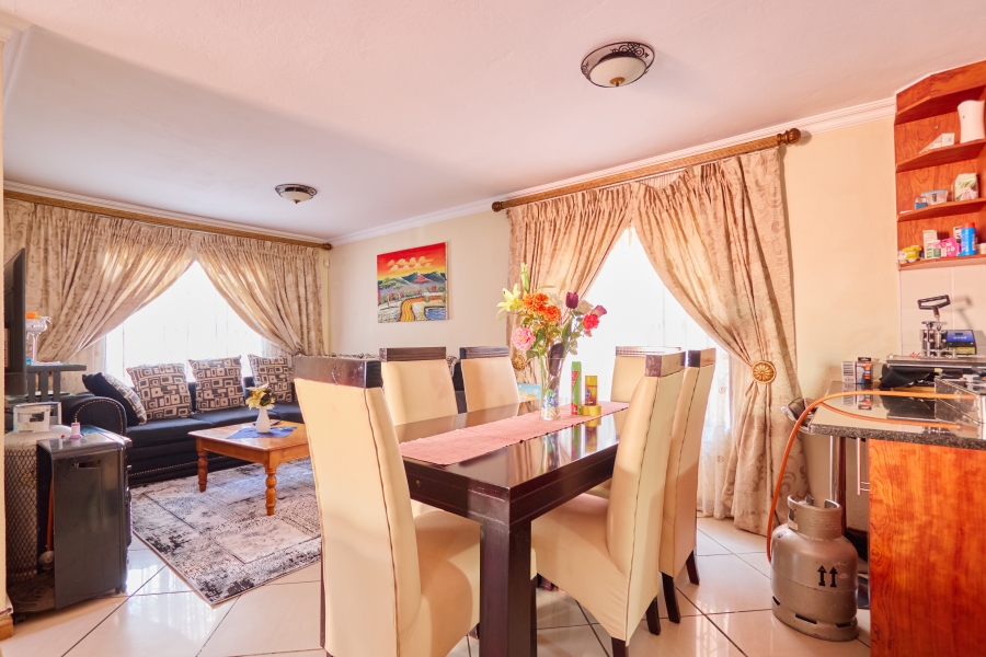 5 Bedroom Property for Sale in Cosmo City Gauteng