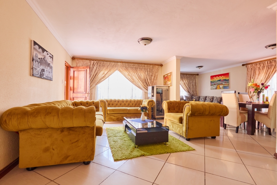 5 Bedroom Property for Sale in Cosmo City Gauteng