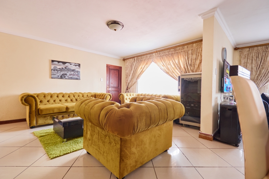 5 Bedroom Property for Sale in Cosmo City Gauteng