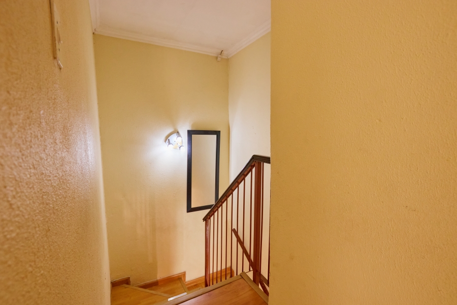 5 Bedroom Property for Sale in Cosmo City Gauteng