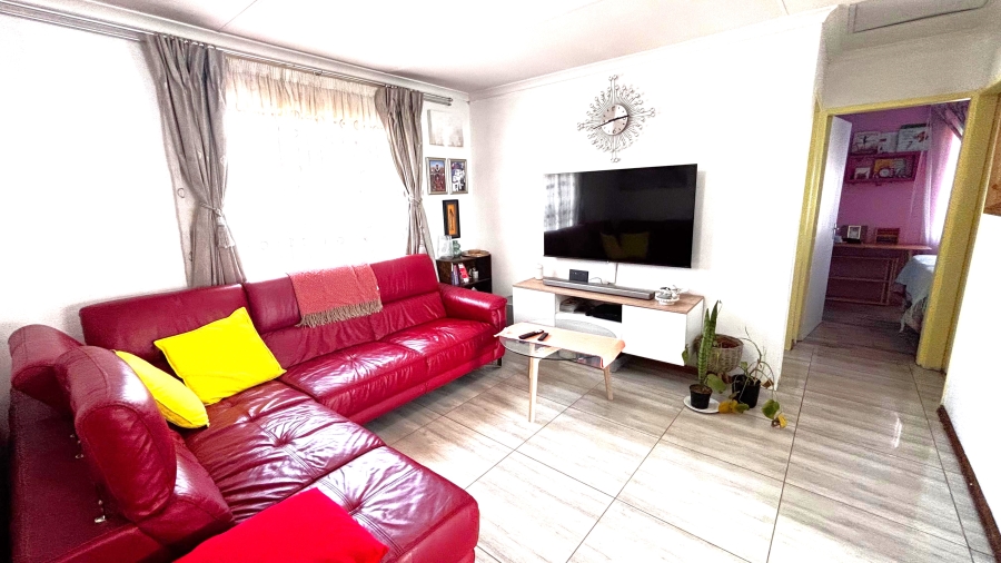 3 Bedroom Property for Sale in Dawn Park Gauteng