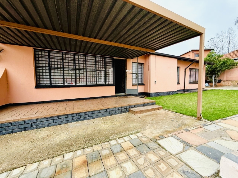 3 Bedroom Property for Sale in Witpoortjie Gauteng